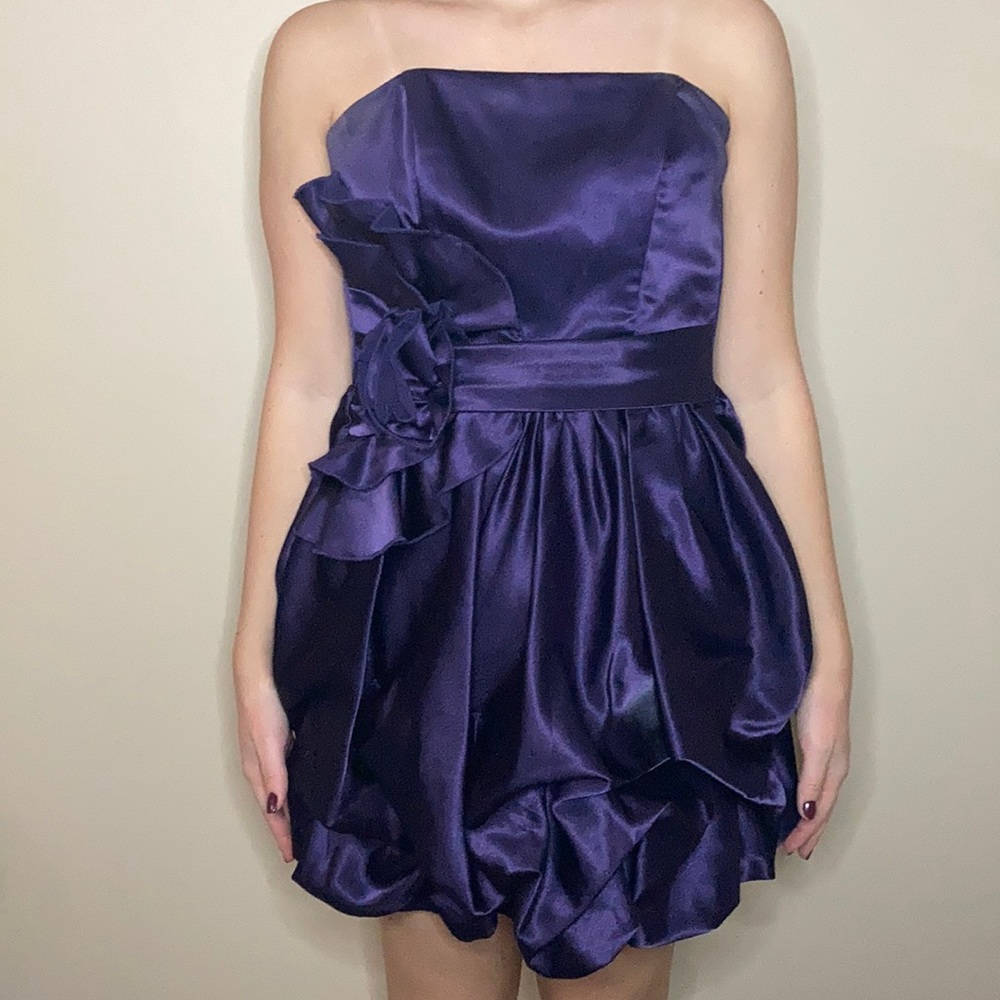 Deep Purple Junior’s Strapless Formal dress size 3